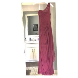 Purchased for a wedding that was cancelled.